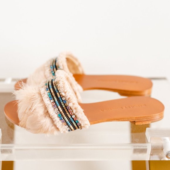 Badgley Mischka Fortune Slide Sandal African 5.5 Nude Cream Feather - Picture 4 of 11